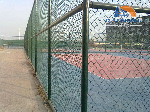 操場(chǎng)圍網(wǎng)圖片2